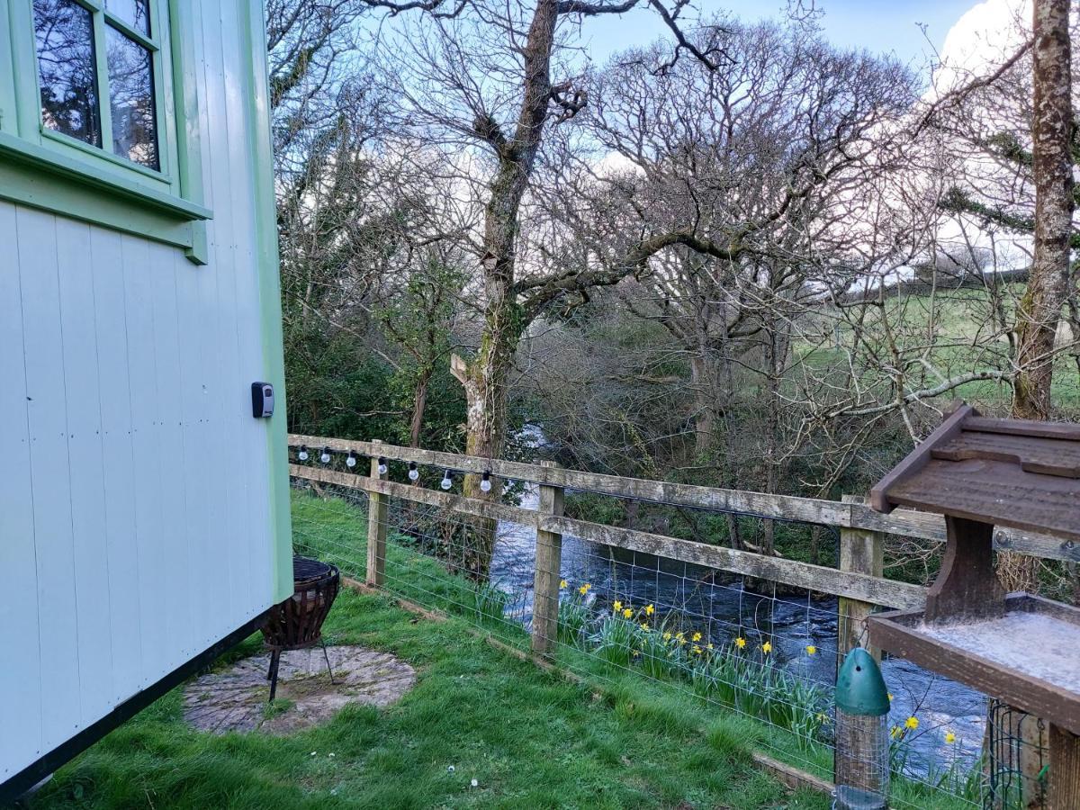 The Old Mill Shepherds Hut Okehampton Zewnętrze zdjęcie