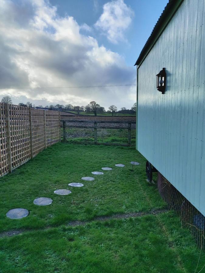 The Old Mill Shepherds Hut Okehampton Zewnętrze zdjęcie